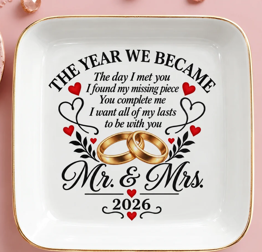Personalized Mr. & Mrs. Wedding Anniversary Jewelry Dish