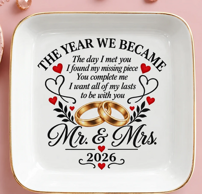 Personalized Mr. & Mrs. Wedding Anniversary Jewelry Dish